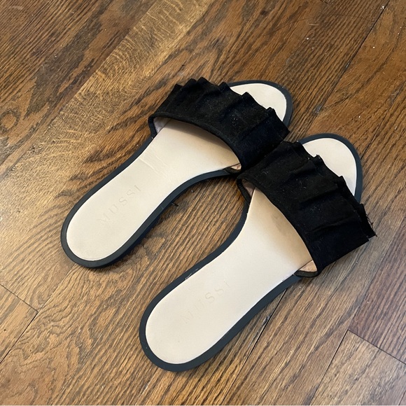 Sandals - Picture 2 of 2